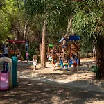 Madama Club Village Resort *