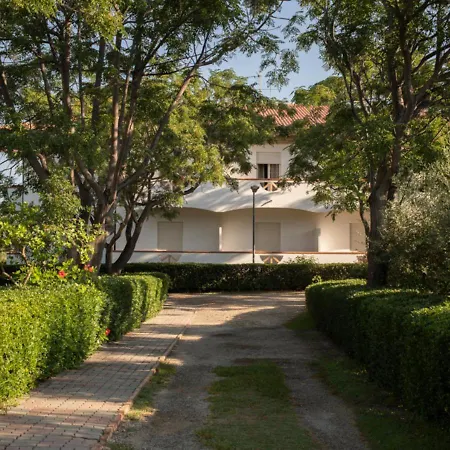 Madama Club Village 度假村 *