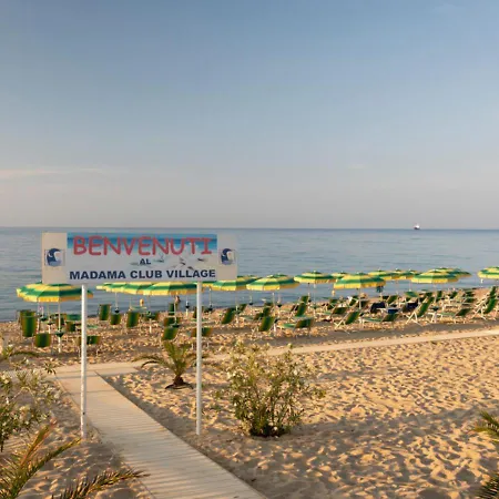 Madama Club Village *