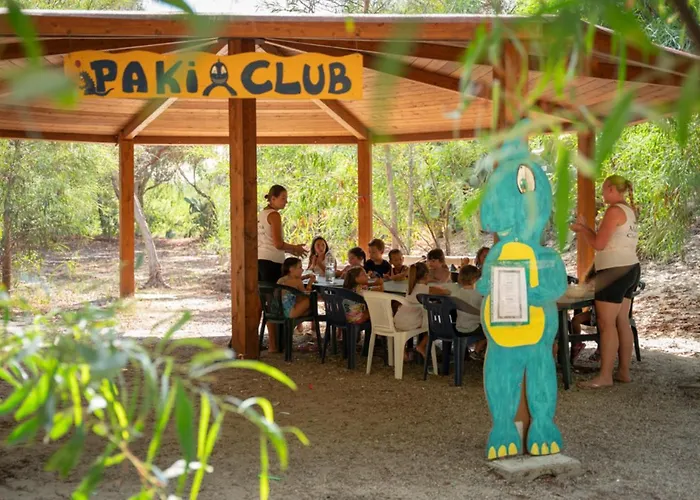 Madama Club Village 度假村 *