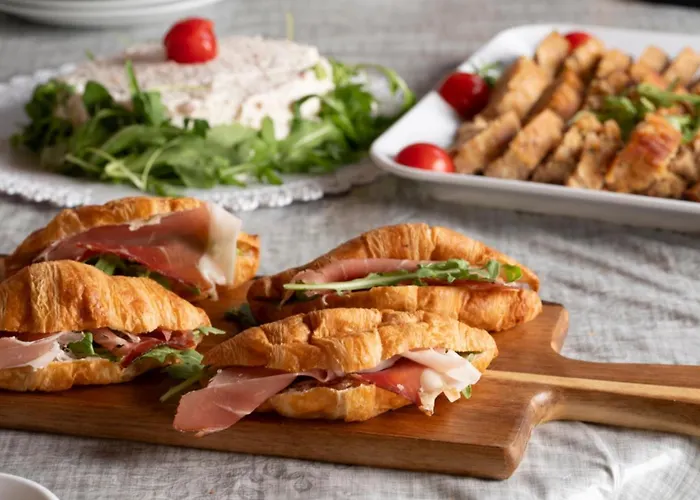 Madama Club Village *