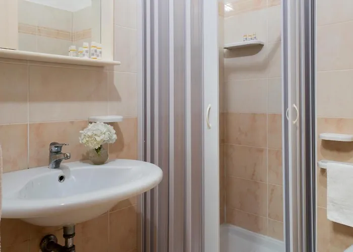 度假村 Madama Club Village