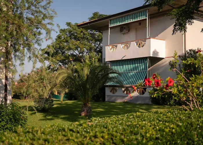 度假村 Madama Club Village *